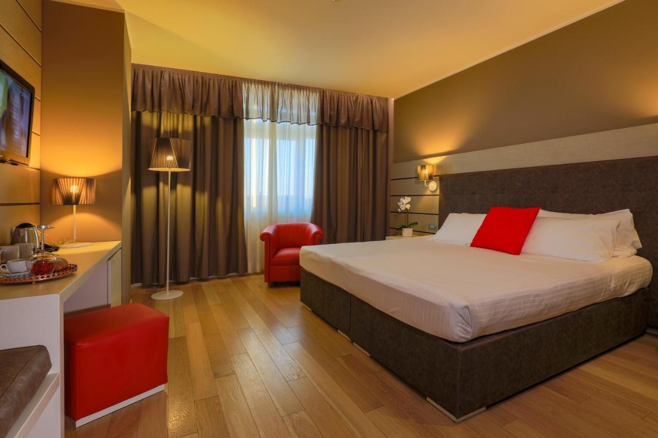 Hotel Glamour Bassano del Grappa Esterno foto