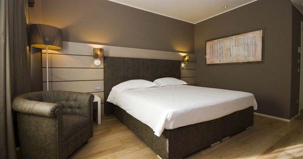 Hotel Glamour Bassano del Grappa Esterno foto